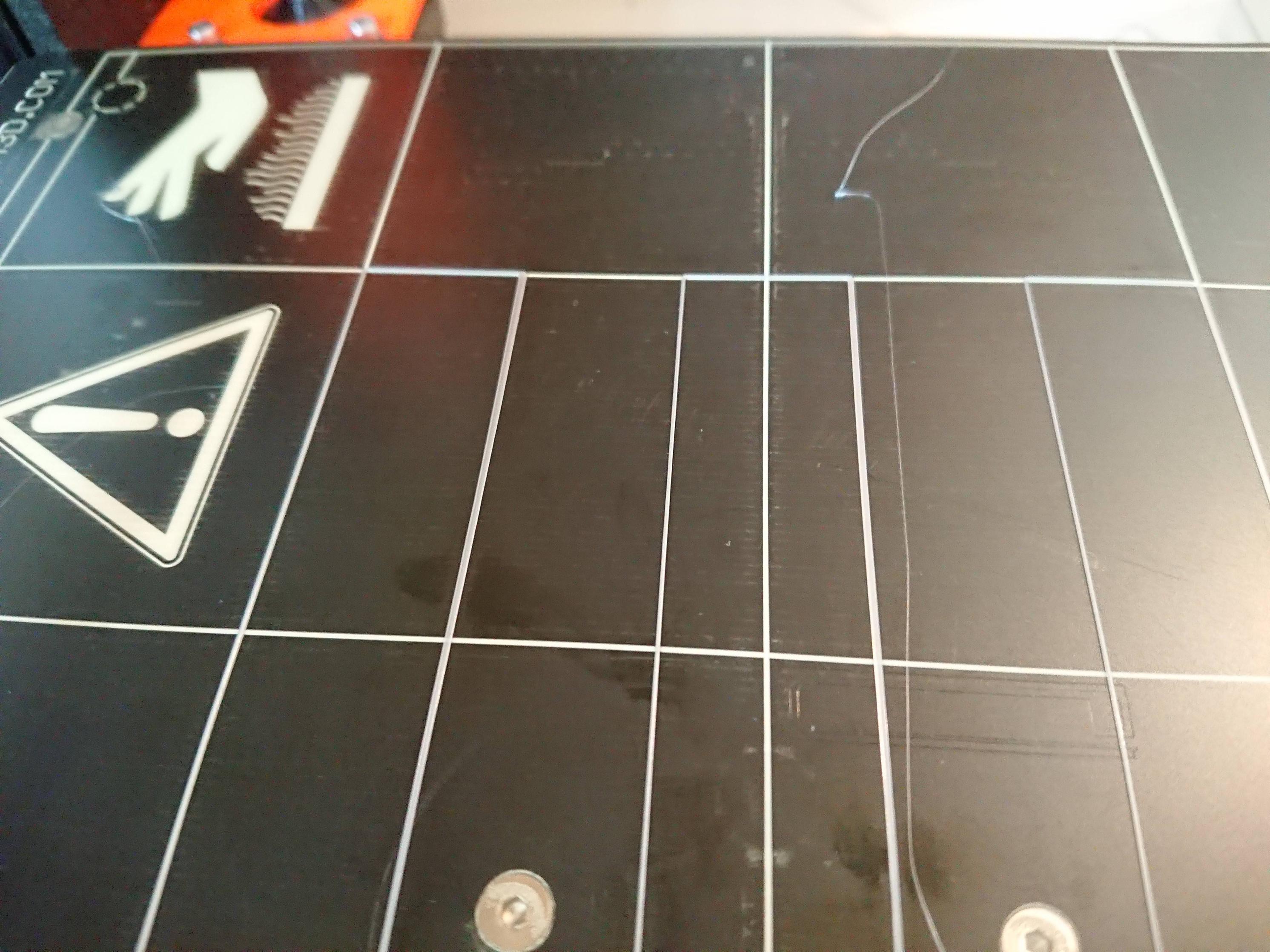 Does the print head miss the bed?